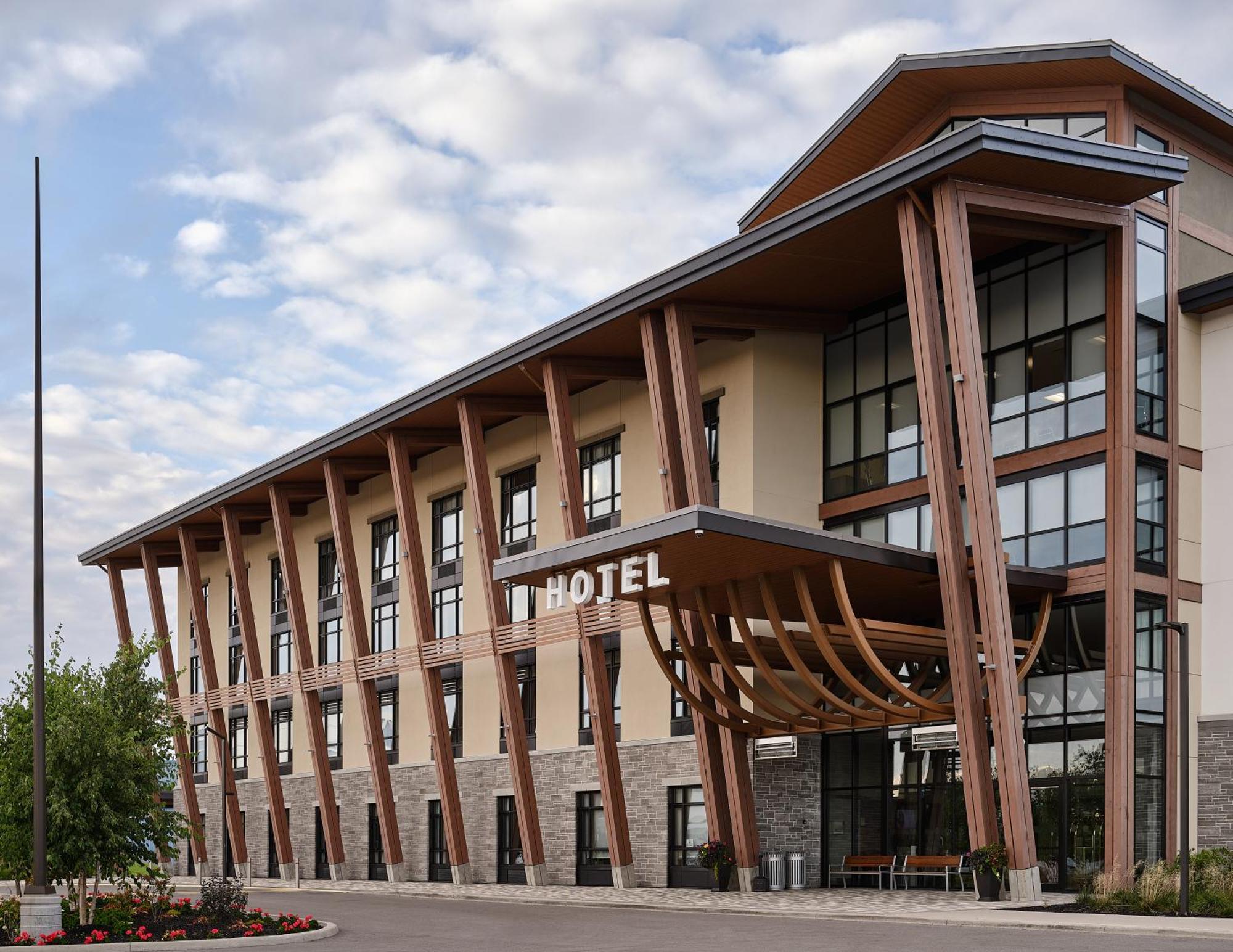 Great Blue Heron Hotel Port Perry Exterior photo